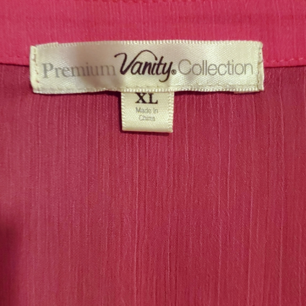 Vanity Blouse - Picture 10 of 10
